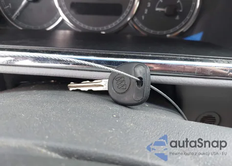 2005 Buick Lacrosse Cxl из США, поврежденный, VIN 2G4WD532X51215692